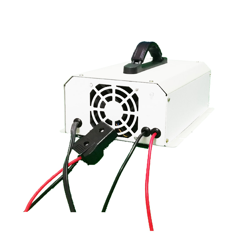 關(guān)于電動汽車充電機(jī)分類和保養(yǎng)有哪些